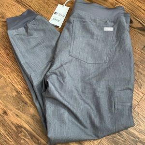 Gray Zamora jogger FIGS scrub pants-never worn